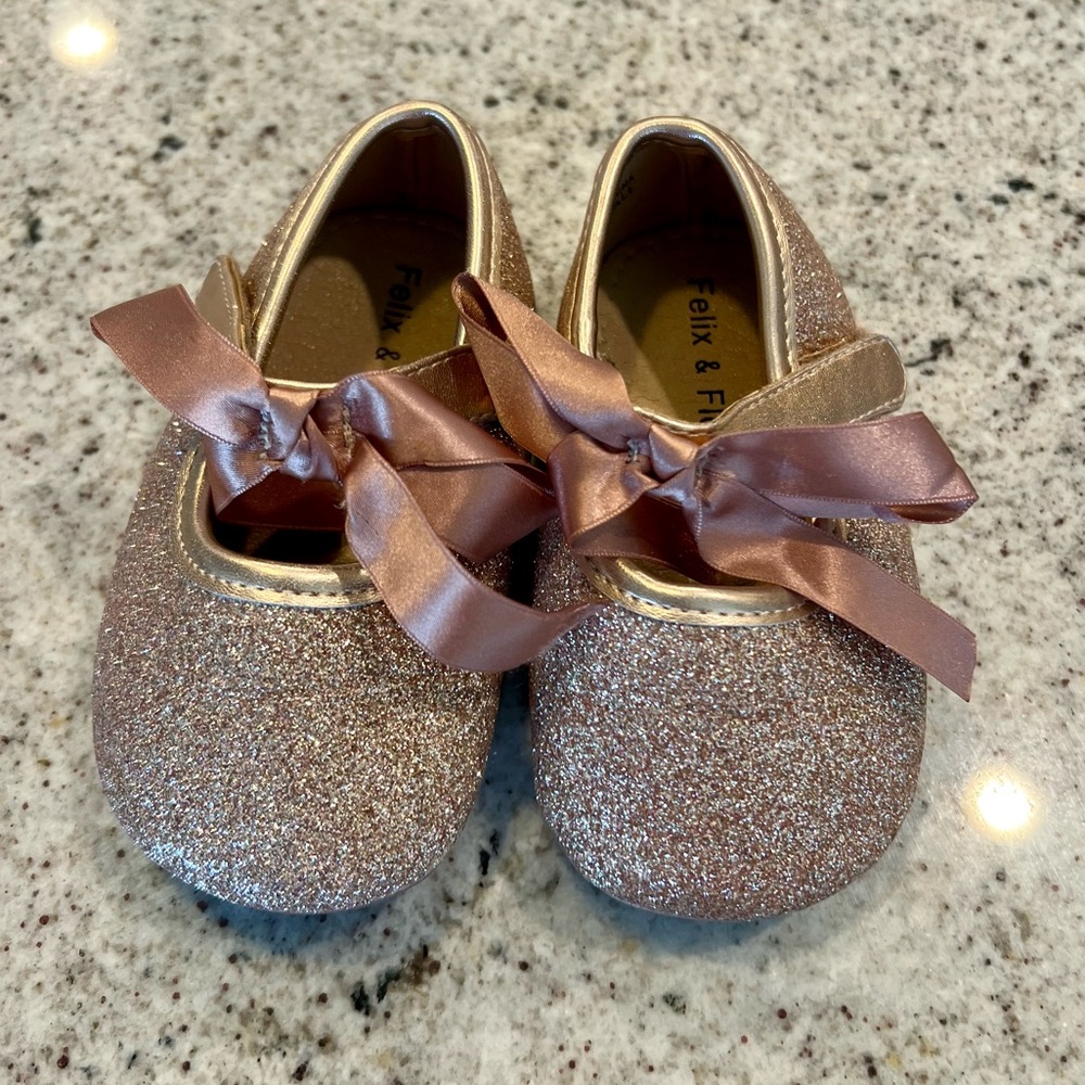 Toddler girl shoes Felix and Flora size 7